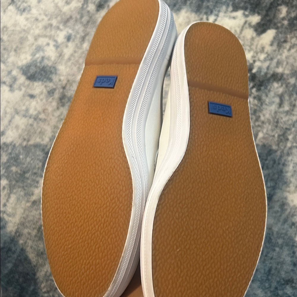 Keds  Classic White Slip-Ons - Picture 3 of 4